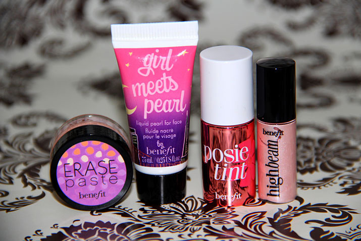 Kit Finding Mr. Bright da Benefit