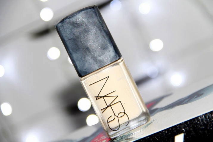 Base Sheer Glow NARS