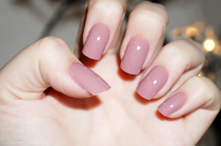 Como aplicar unha postiça autocolante