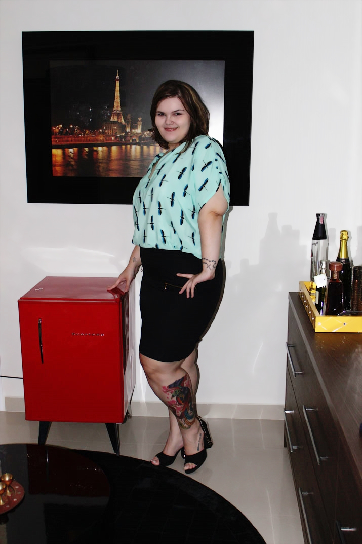 Look Plus Size Saia e Camisa