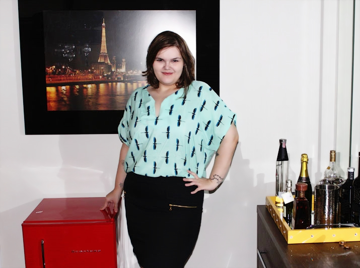 Look Plus Size Saia e Camisa