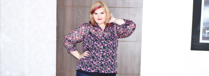 look-plus-size-camisa-floral