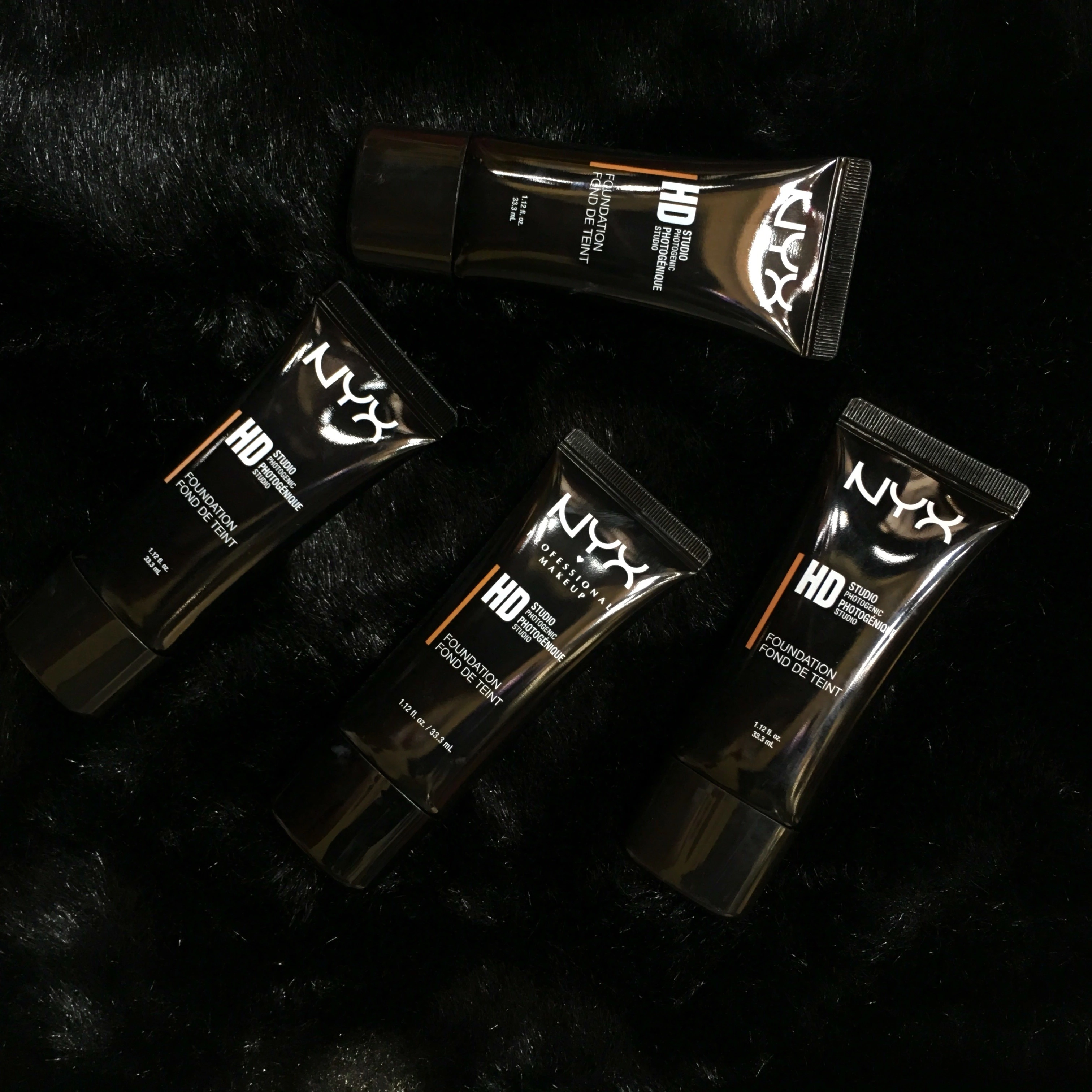 Read more about the article Testei: Base HD da NYX (NYX HD Studio Photogenic Foundation).